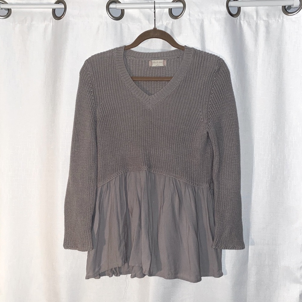 Knit Grey Flowy Sweater